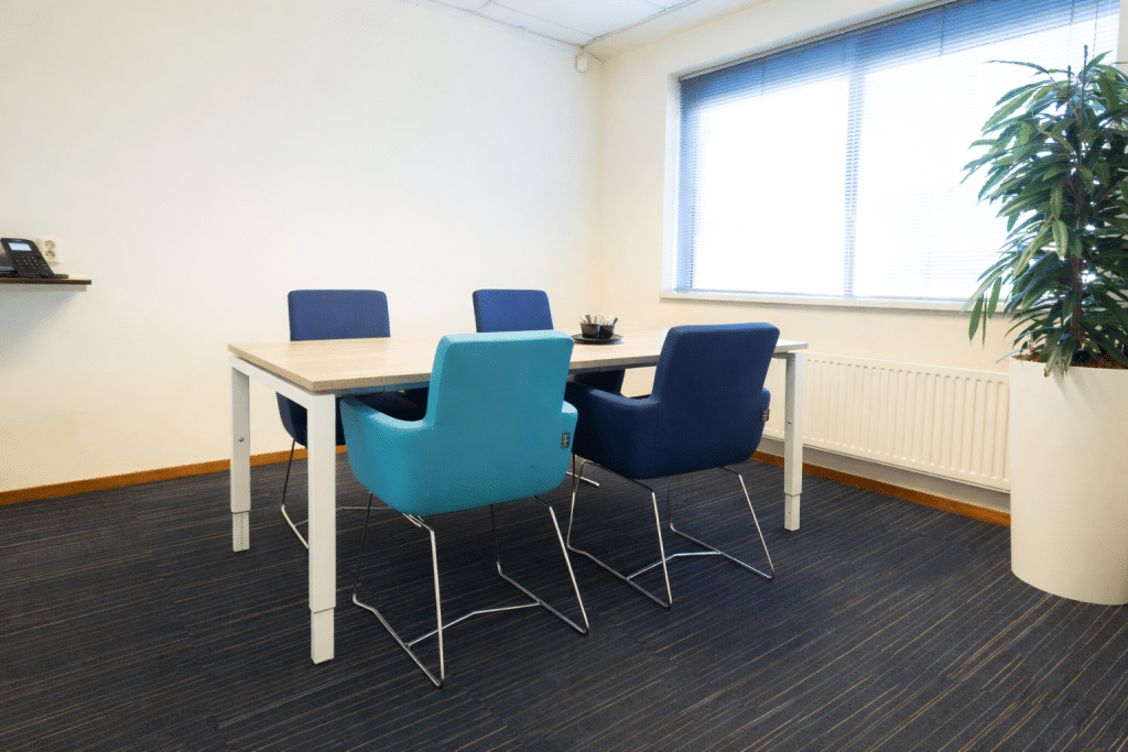 Vergaderruimte de Peel Place for Bizz Helmond - 4 personen