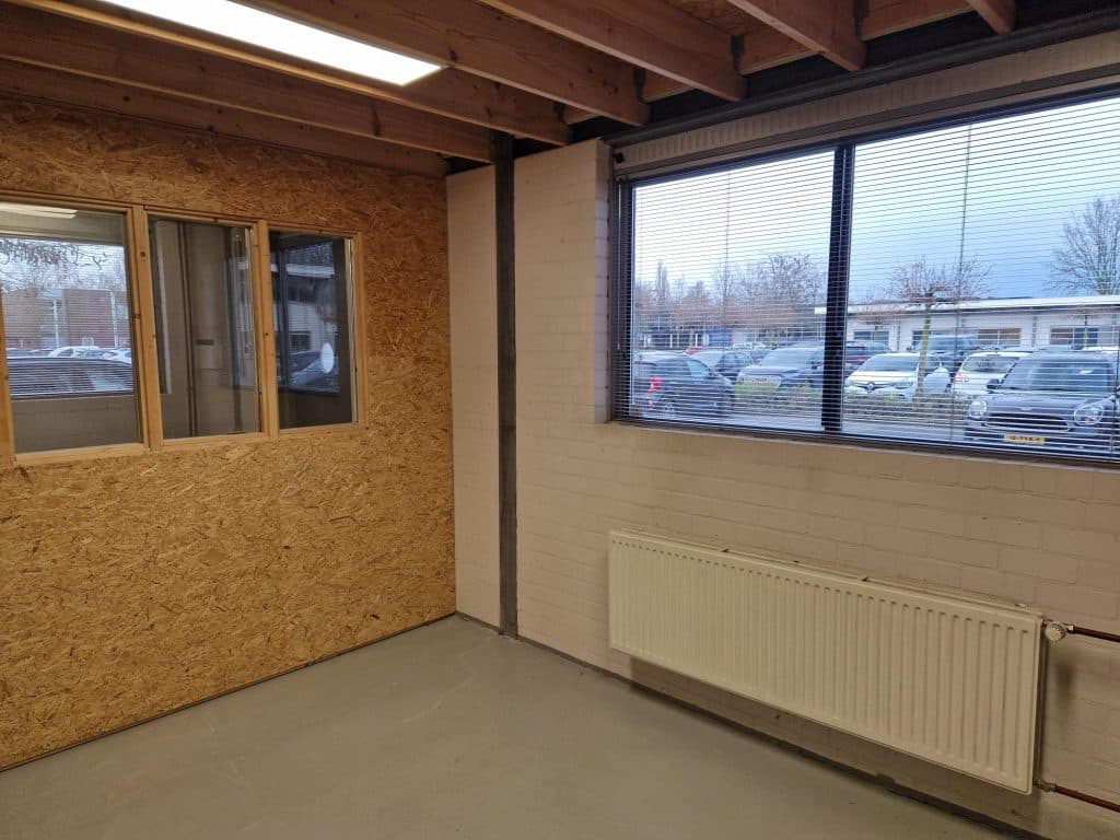 Bedrijfshal 45 Place for Bizz Helmond